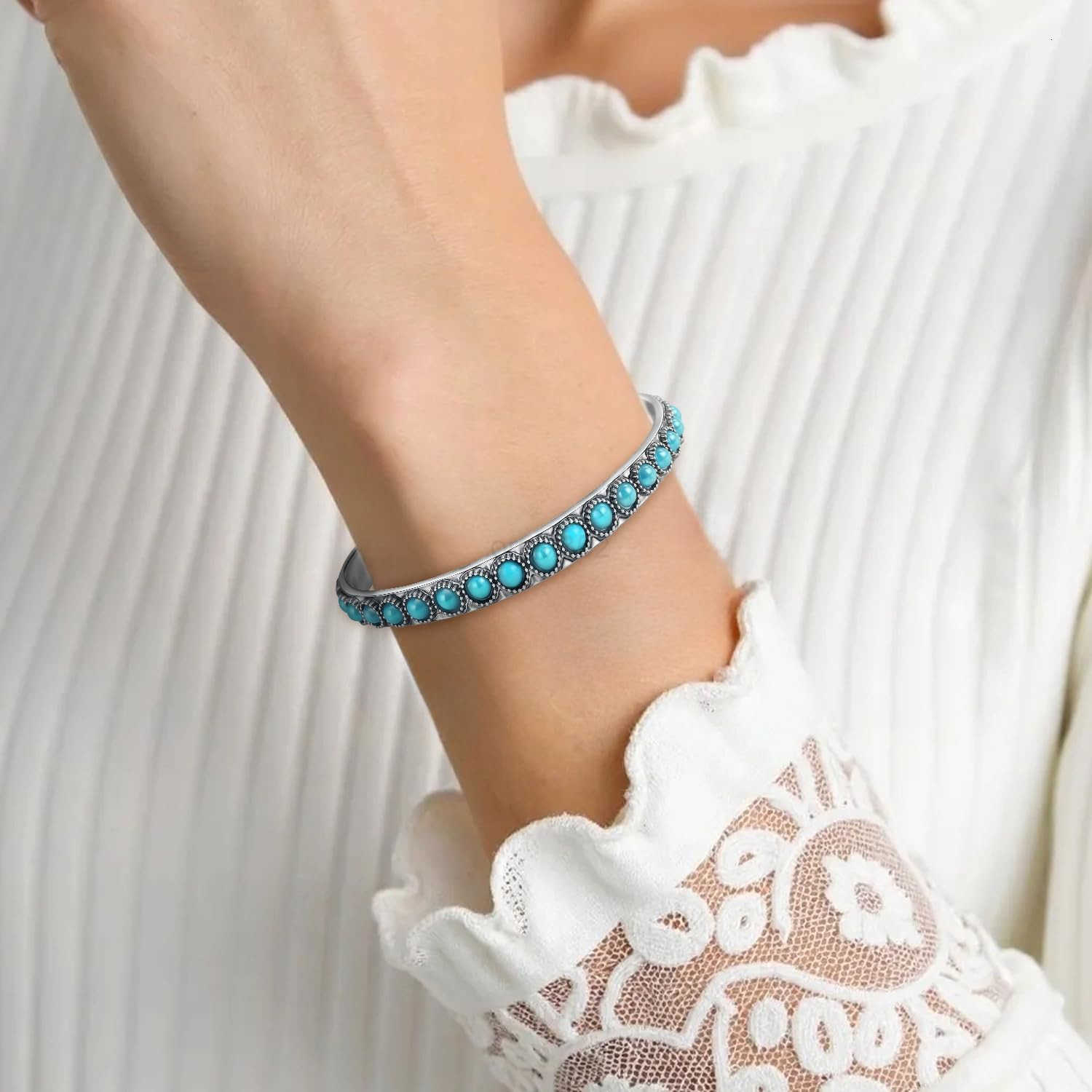 Bracelet for Women Synthetic Turquoise Cuff Bracelet Bohemian Western Boho Jewelry for Summer Beach Party Casual Wear Cowboy Gifts Y260117
