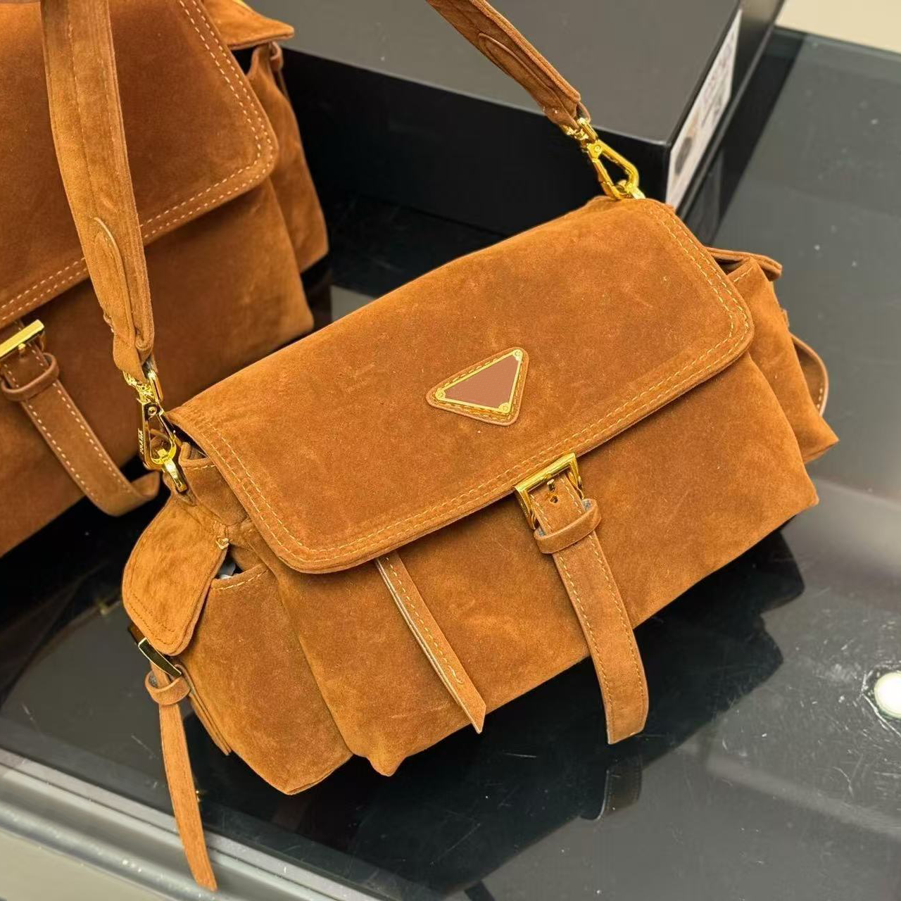 Explore Suede Leather Shoulder Bag Luxury Designer bags tote Womens mens handbag Messenger bag Top quality crossbody travel bag fashion multi-functional pocket bag