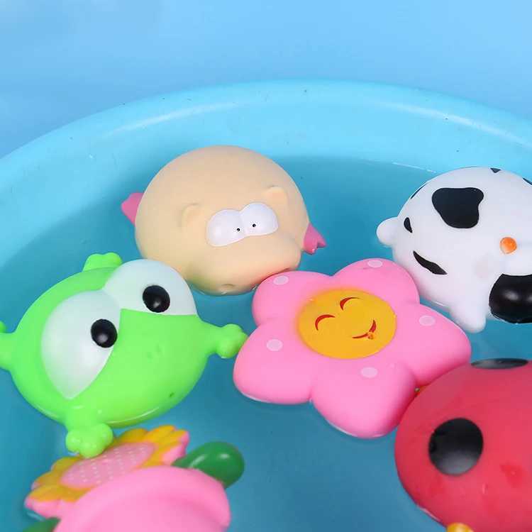 Baby Bath Toys Soft Rubber Water Spray Colorful Animals Model Squeeze Sound Spraying Beach Bathroom Toys for Infant Kids Gift C250915