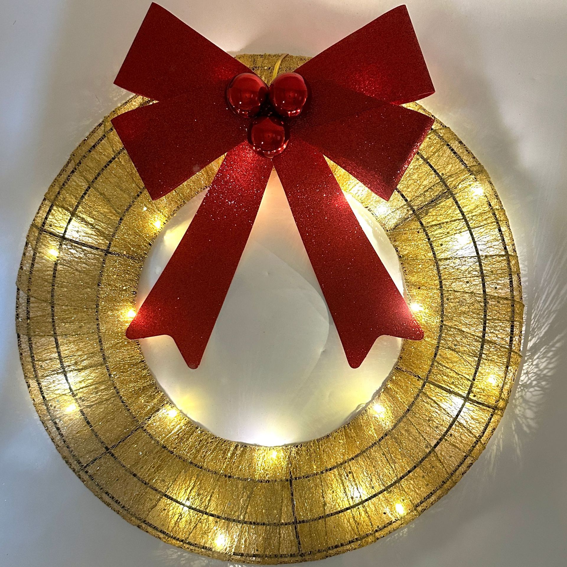 Christmas wreath, metallic and glowing flower wreath, LED warm light lamp, Christmas decoration item, best-selling model, front door hanging piece Z24