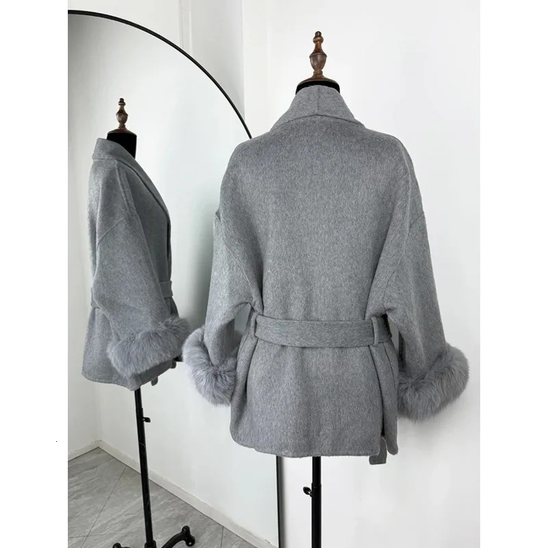 2025 Autumn Chic Lapel Plush Coat With Belt Women Vintage Faux Fur Sleeve Tweed Open Coats Female Winter Casual Street Outwear 250915
