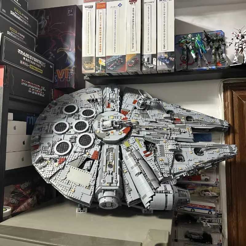 In Stock Decoration 7541 Pcs The Large Millennium Ship Falcon Building Blocks Bricks Toys for Adults Birthday Gift Z250915