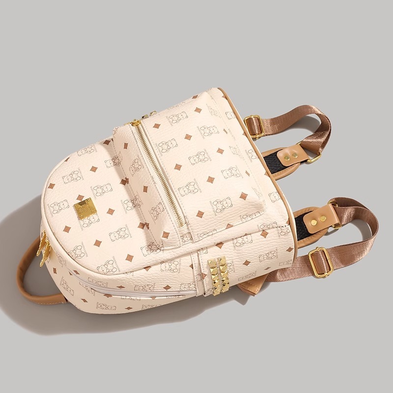 Luxury Brand Designer Bag Cute Bear Commuter Backpack 2025 New Fashion Versatile Trendy Women's College Student Backpack Large Capacity School Ba