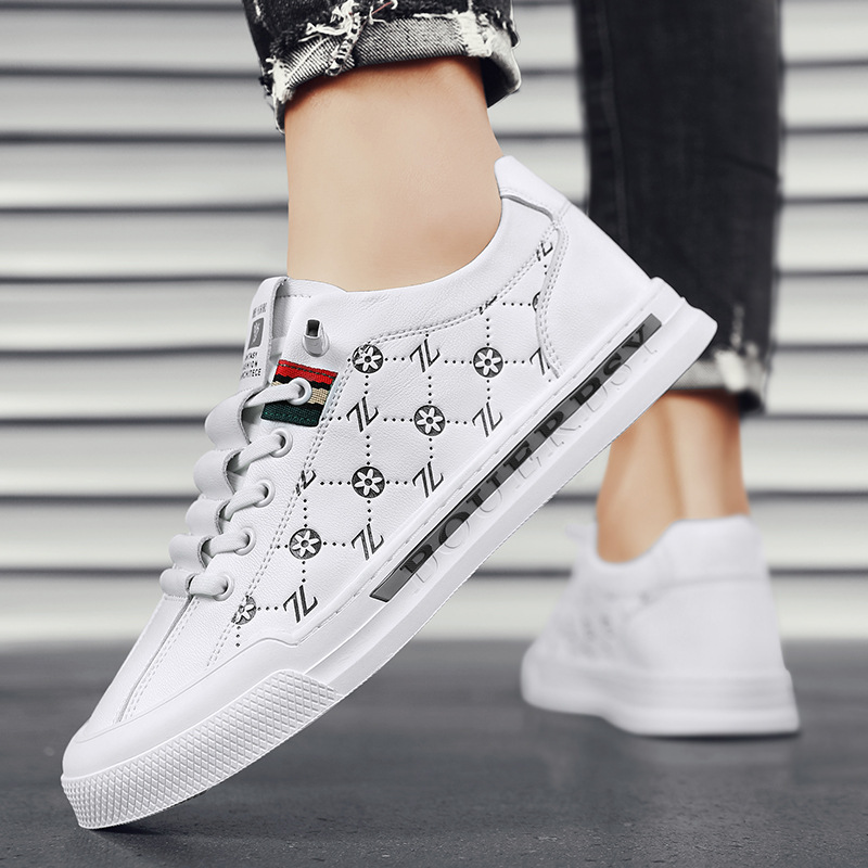 Designer men's shoes, new casual leather sneakers, European station trend, versatile for all seasons, one-step lazy shoes, breathable white sneak
