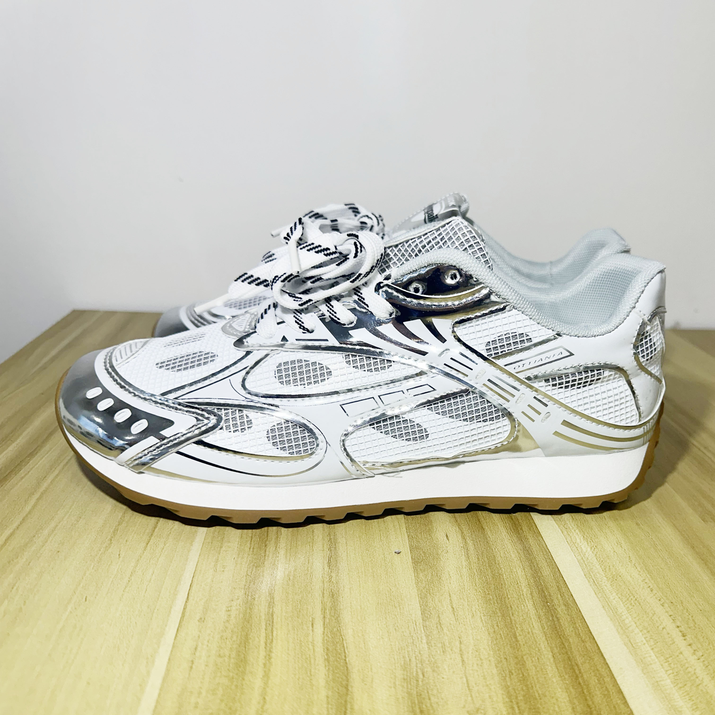 Designer Shoes Compaik Men's and Women's Sports Shoes Fashion Shining Trendy Shoes Casual Shoes Gifts