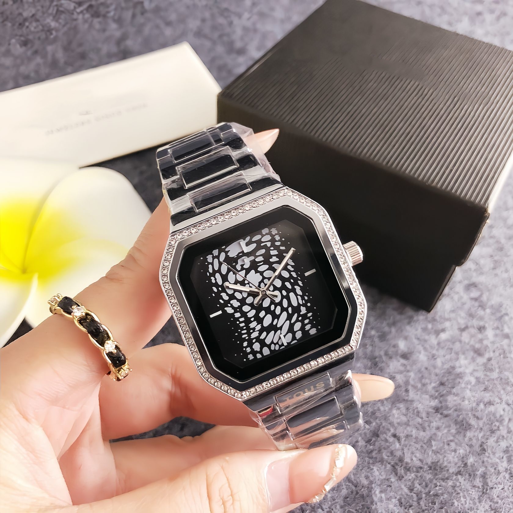Hot Fashion Women Men Silver Rose Gold Pink Stainless Steel Bear Glass White Cloud Heart Round Electronic Watch Pulsera Span Jewelry Gift