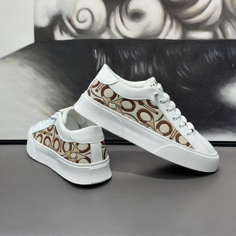 Designer Shoes Men's Shoes 2025 New Spring Breathable Casual Shoes Embroidered Printed Trendy Shoes Soft-soled Board Shoes Free shipping