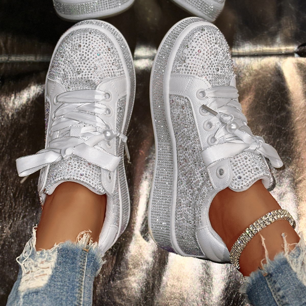 Brand Women's Sneakers Luxury Rhinestones Women Causal Shoes Designer Platform Sport Shoes Fashion Pearl White Shoes Comfort Women Shoes Plus Siz
