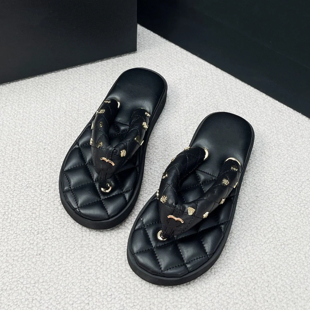 AAA Summer Luxury designer Sandal Women Mules Shoes Fashion Pattern Open Toe Slides Ladies Square Heel Mules Female Designer Thick-soled flip-flops shoes