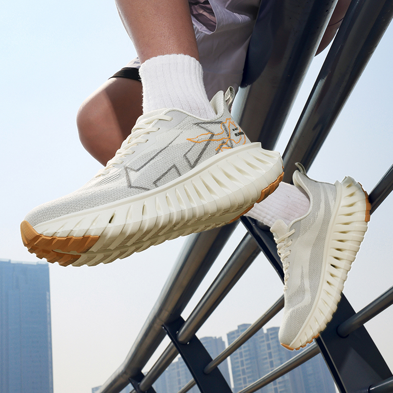 Men's Summer Outdoor Sneakers - Breathable Mesh Fabric & Cushioned Lightweight Running Shoes