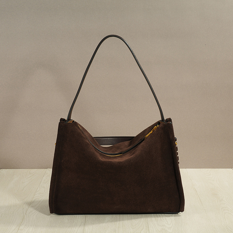trend New Women's Shoulder Bag With Retro Style Fashionable Matte Frosted Leather Large Capacity Autumn New Designer Bag Women's Crossbody B