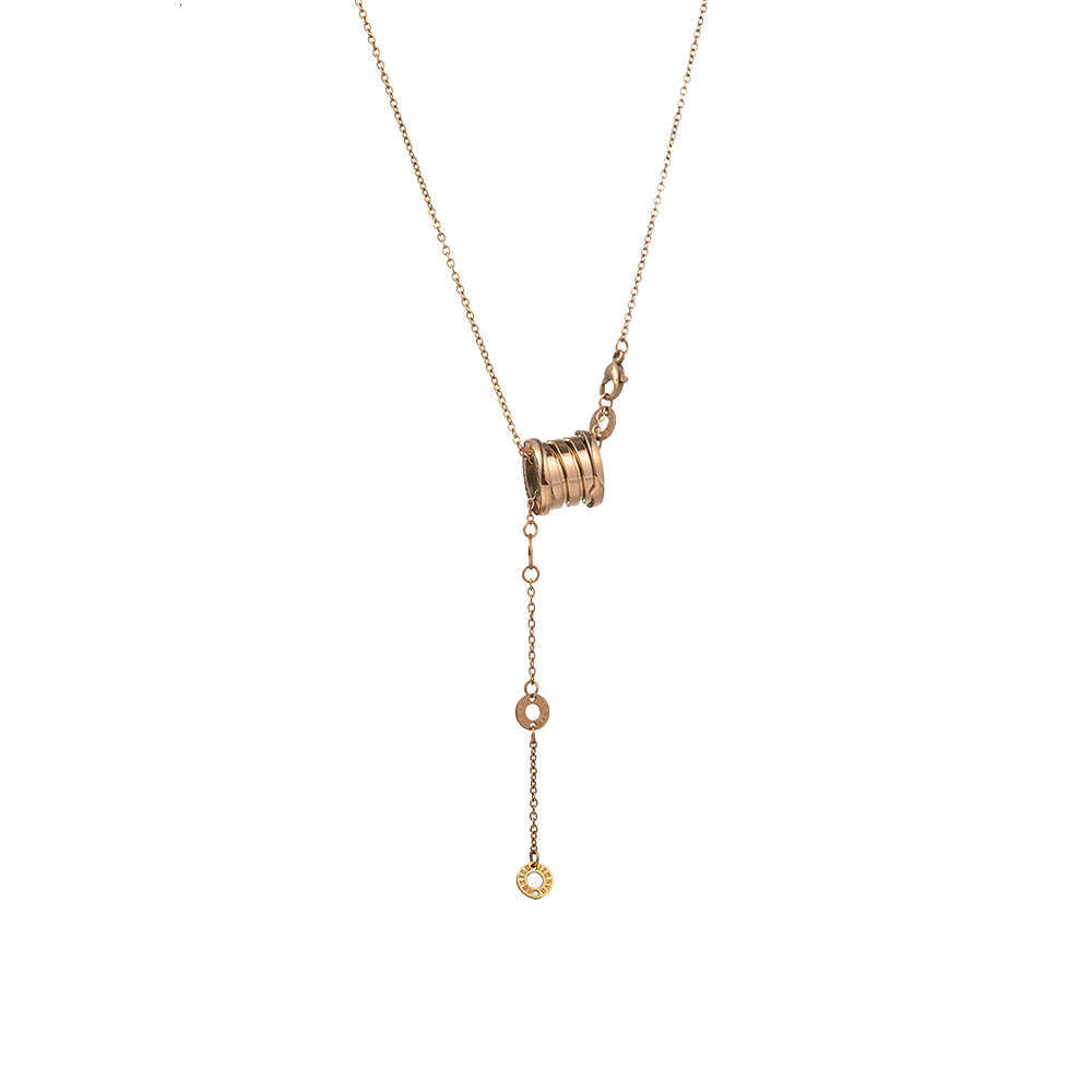 Unique Fashion Spring Small Waist Titanium Steel Necklace for Women, Niche Light Non-Fading Versatile Clavicle Chain Internet Celebrity Jewelry