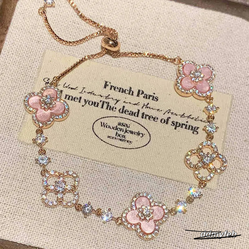 Zircon Rhombus Hollow Flower Bracelet Light High-End Fashion Simple Noble Temperament Jewelry For Women ddmyFeb