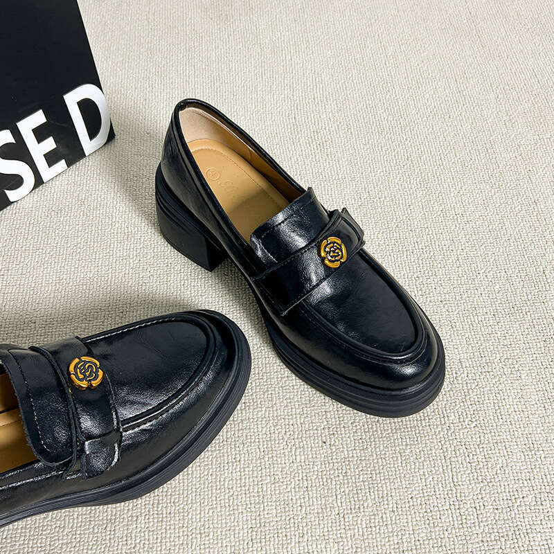 Genuine Designer Shoe British Commuter High Designer Shoe Slip-On Loafers for Women Chunky Heel Camellia Small Leather Shoes