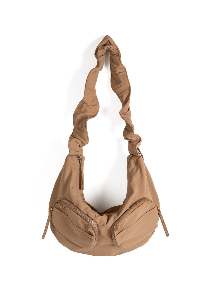 Hot-Selling Korean-Style New Small-Batch Drawstring Pleated Cloud Versatile Casual Nylon Dumpling Unique Shoulder Bag