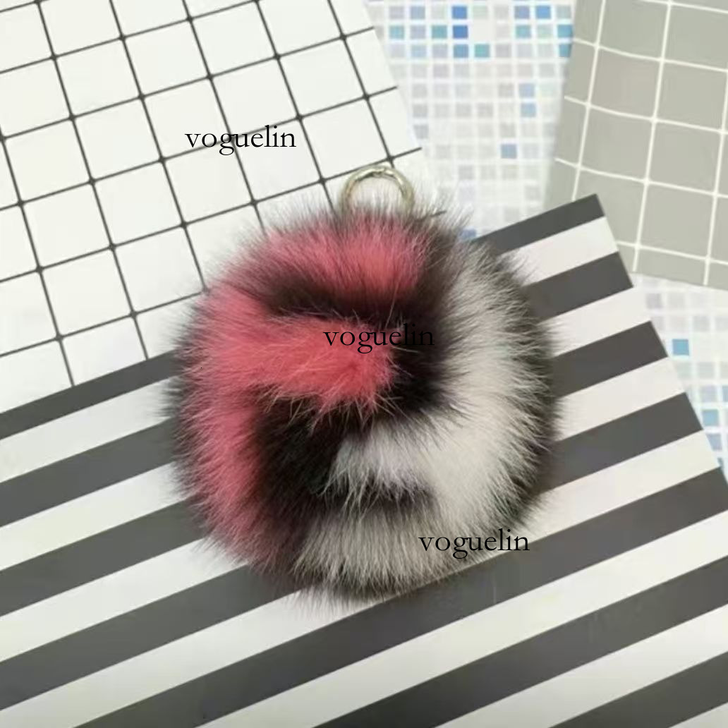 Top Designer brand keychain fox fur double F bag pendant keychain, decorative unique gift high-quality animal fur accessory 23