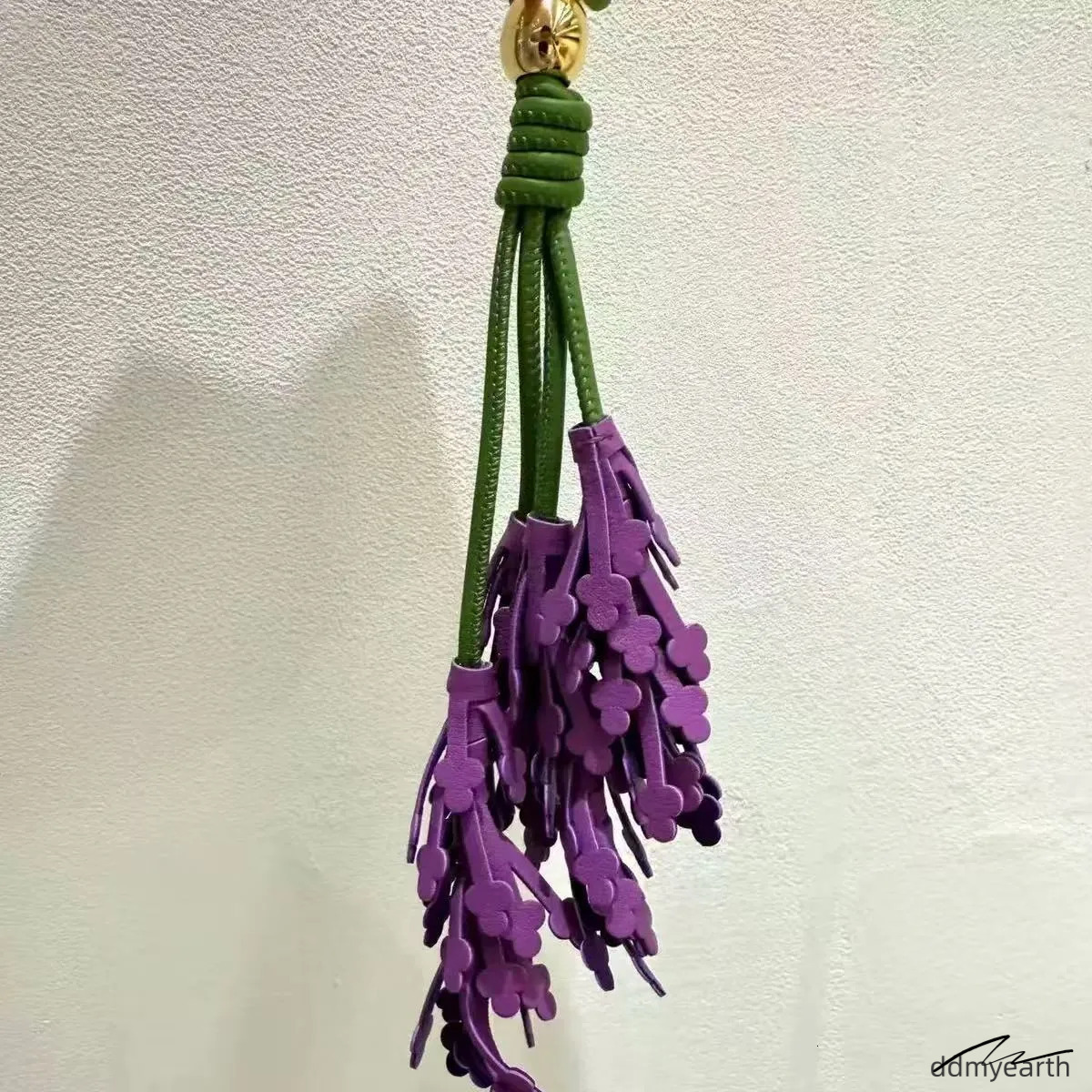 Bag Charms Lavender Tomato Vine Charm In Classic Calfskin S Designer Fashion Style Designer Woman Pendant Suitable Cute Handbag Accessories ddmyEarth