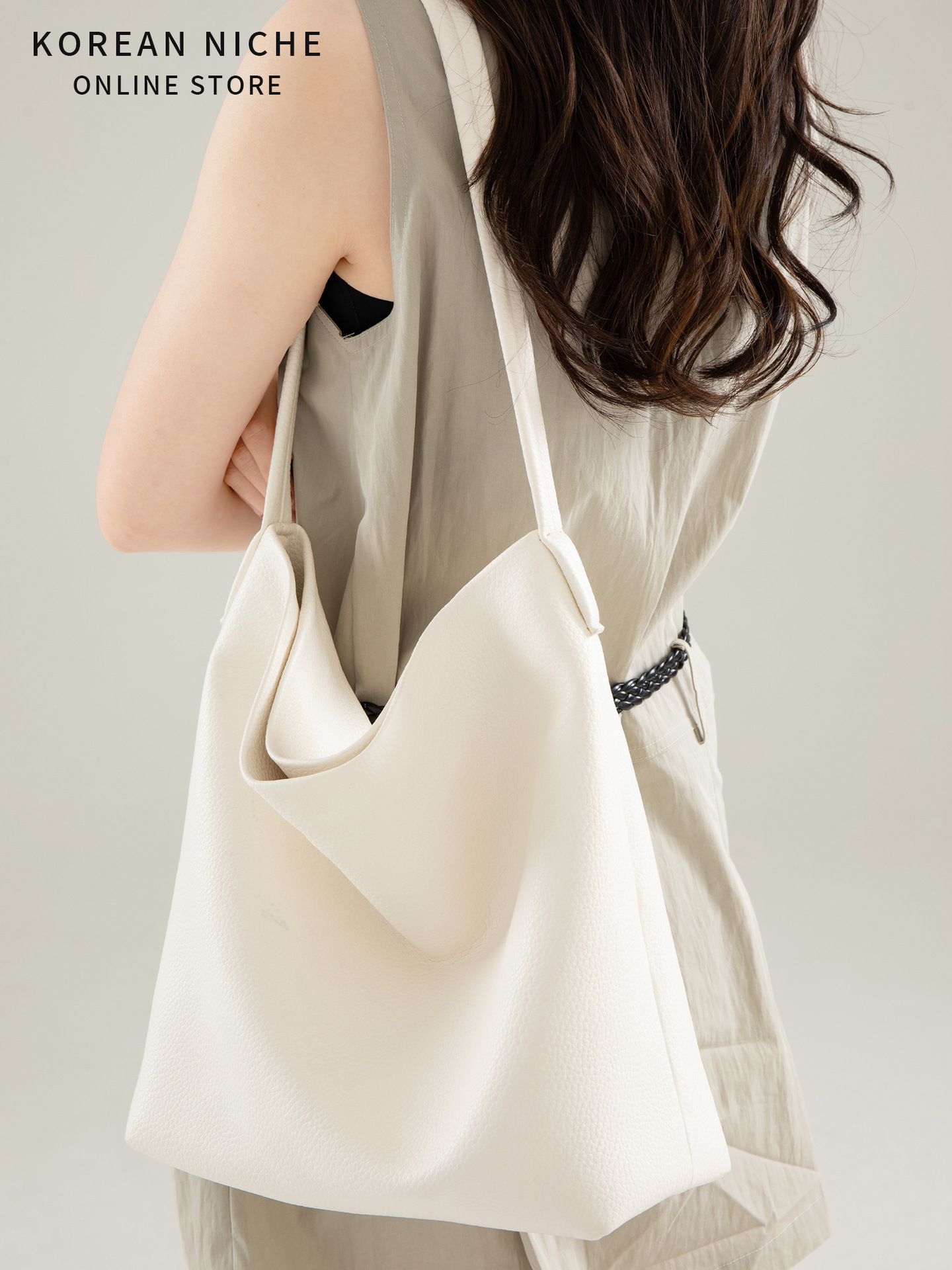 2025 New Korean-Style Large Capacity Soft Leather Tote For Women Unique Design Lazy Style Versatile Handheld And Shoulder Bag