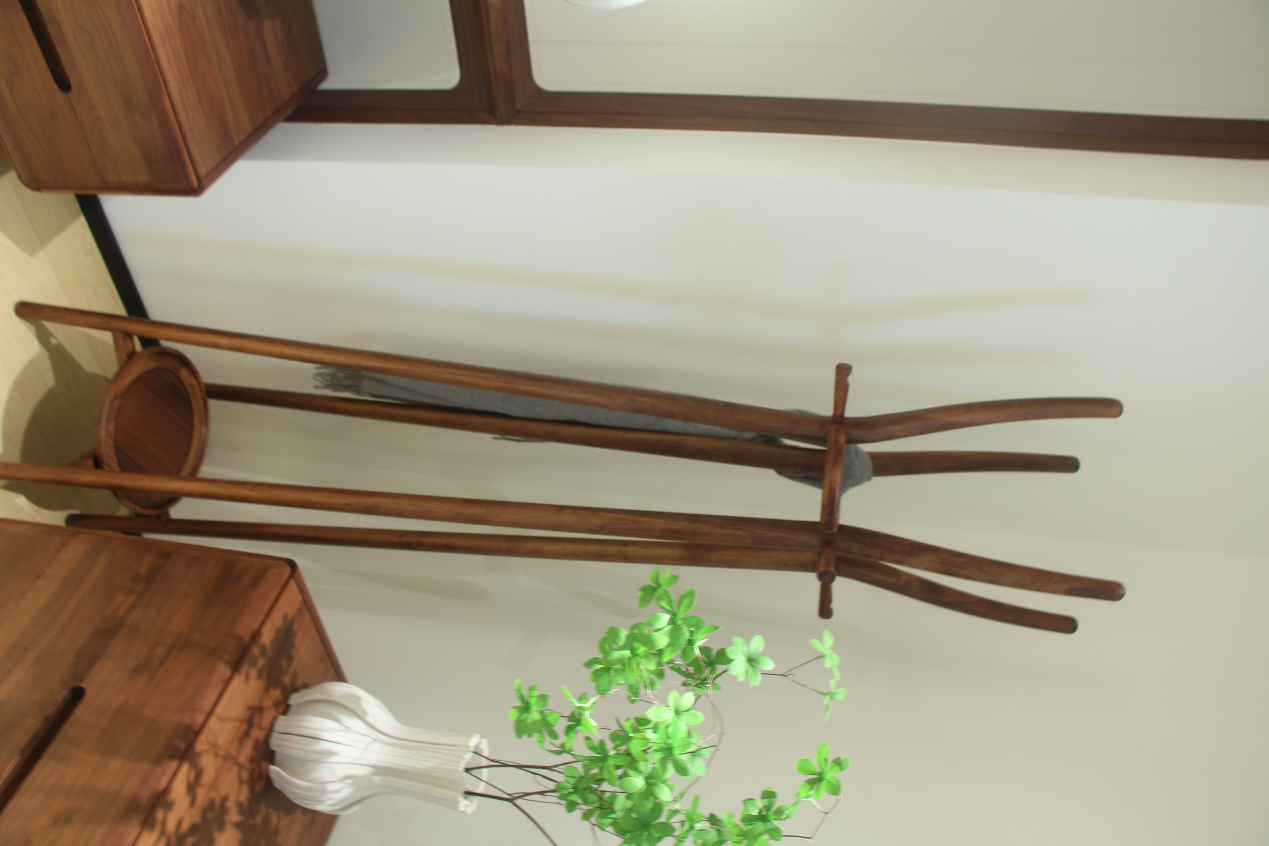 Zhong zhixin Solid Wood Classical Bed - High-Quality Furniture for Pure Nature Living