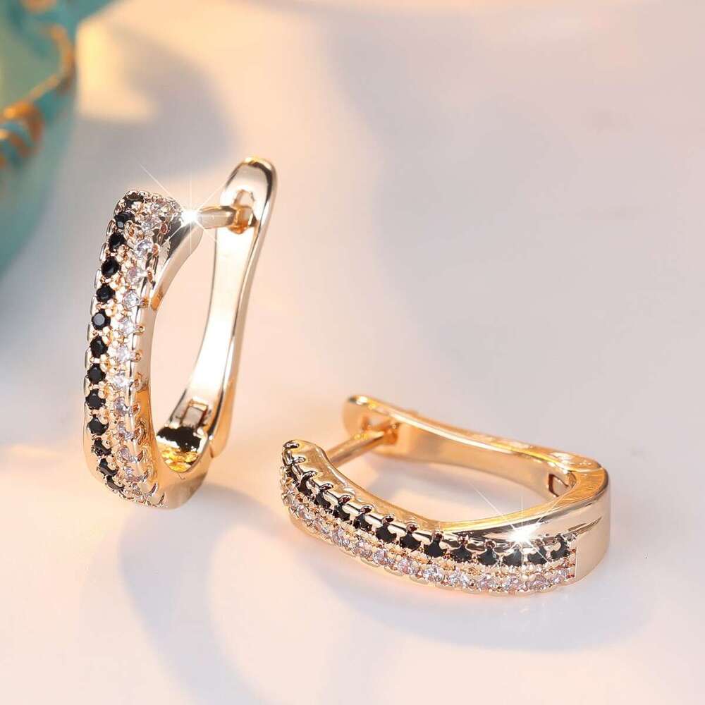 2026 fashion Earrings Alternating Striped Personality gold Trendy Cool Earrings - view 3