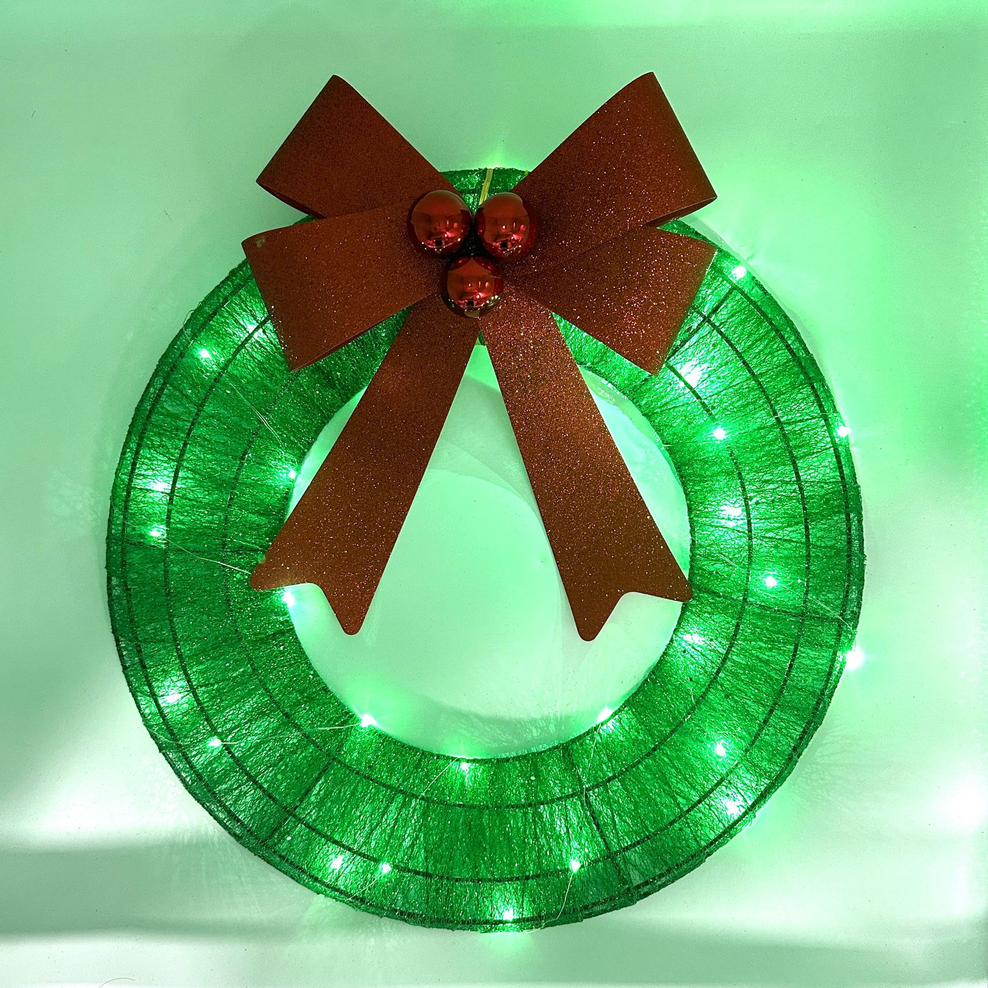 Christmas wreath, metallic and glowing flower wreath, LED warm light lamp, Christmas decoration item, best-selling model, front door hanging piece Z24