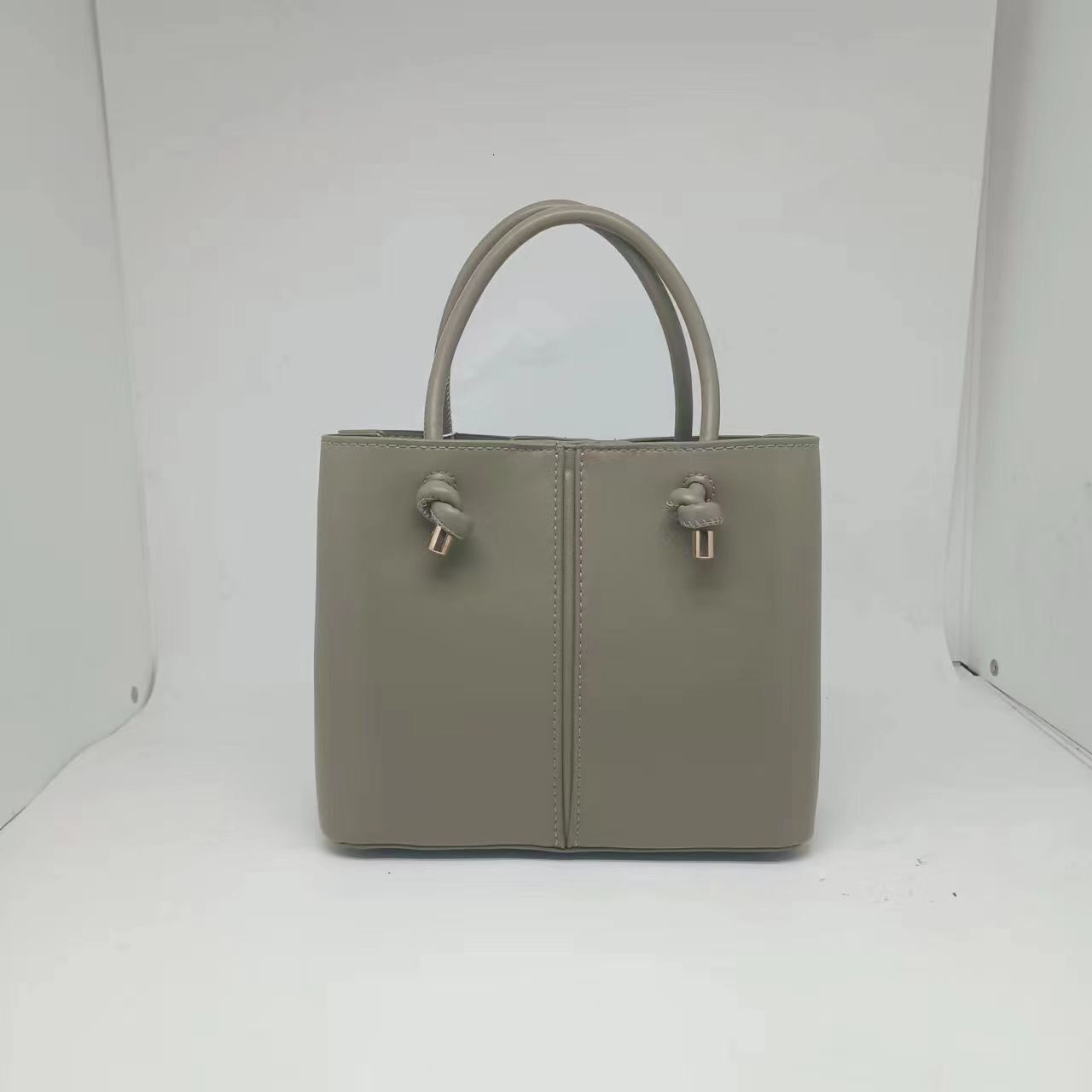 Fashion Bucket Bag Korean Style Texture Casual Women s Shoulder Bag Niche Women s Commuting design Handbag Autumn New Designer Bag Women s Crossbody B