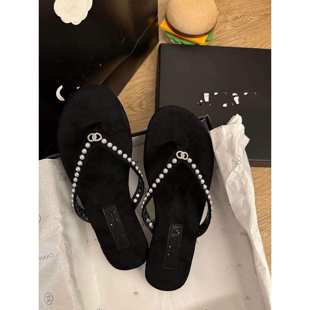 Xiaoxiang Feng Rhinestone Toe Clip Flip-Flops for Women Summer Outdoor Versatile Casual Beach Shoes Lazy Flat Sandals