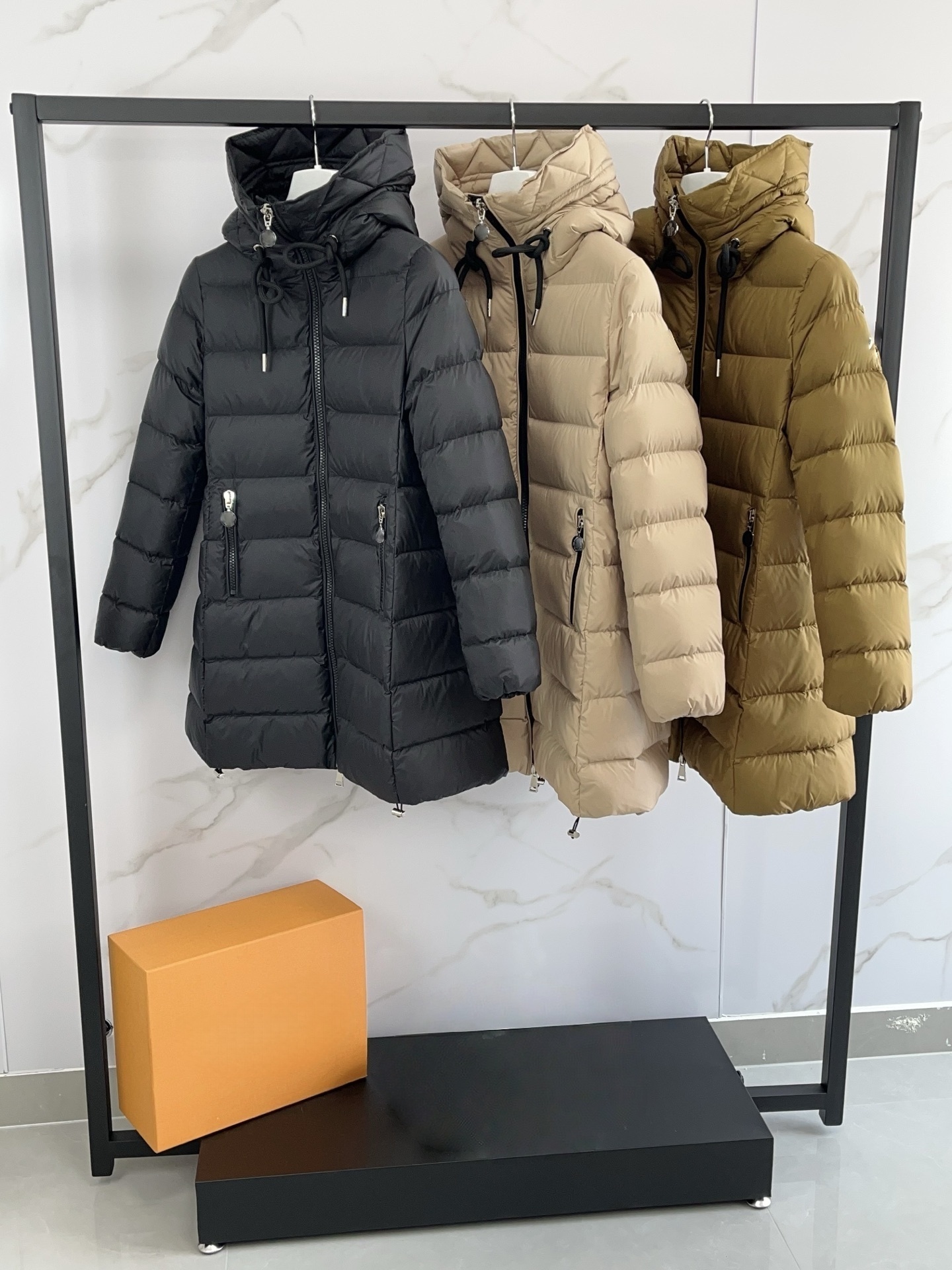 Modern Females' Waterproof Padded Coat for Outdoor Activities