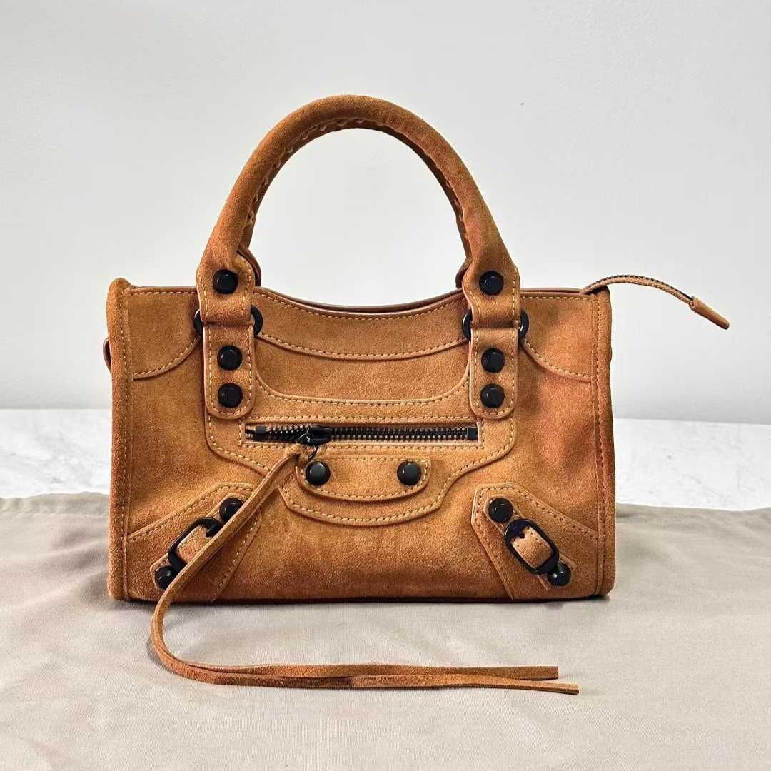 Luxury Designer Suede Leather Shoulder Bags Quality Arena Leather Le City Motorcycle Tote Bag Classic Hand Handle Rivets Handbag GIANT City Small Crossbody Bag 3371