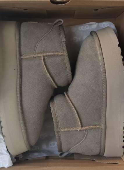 New winter 2024 thick soled snow for women short leg boots with thickened fleece anti slip wear-resistant and warm