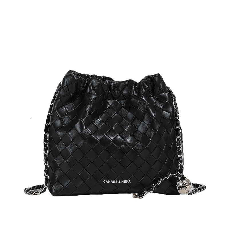 Luxury Brand Designer Bag 2024 Summer New Fashion Versatile Chain Crossbody Bag Niche Simple Shoulder Embossed Woven Bucket Bag