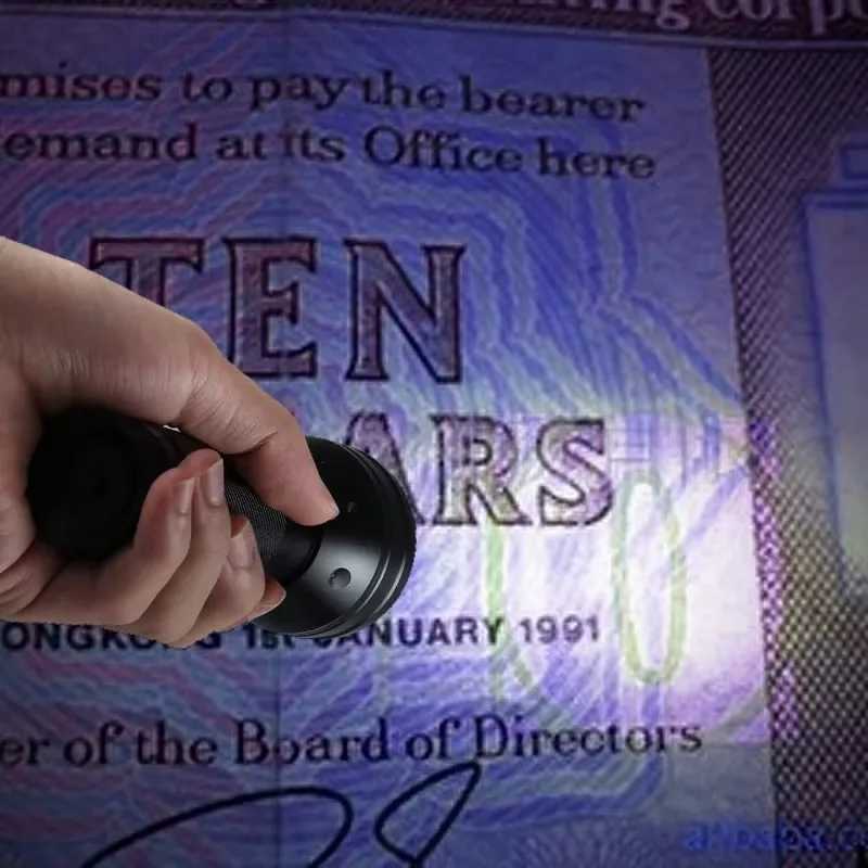 51 LED UV Flashlight Black Light Portable flashlight for detecting pet urine scorpions and human body painting C250915