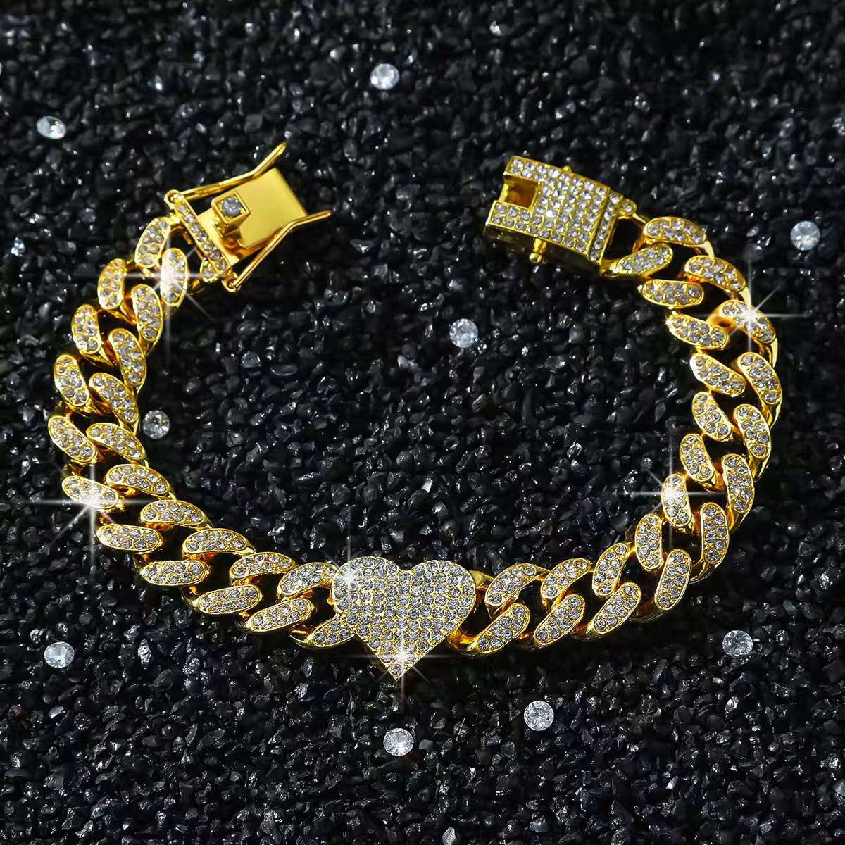 Classic full-diamond moissanite Cuban chain street hip-hop heart-shaped necklace