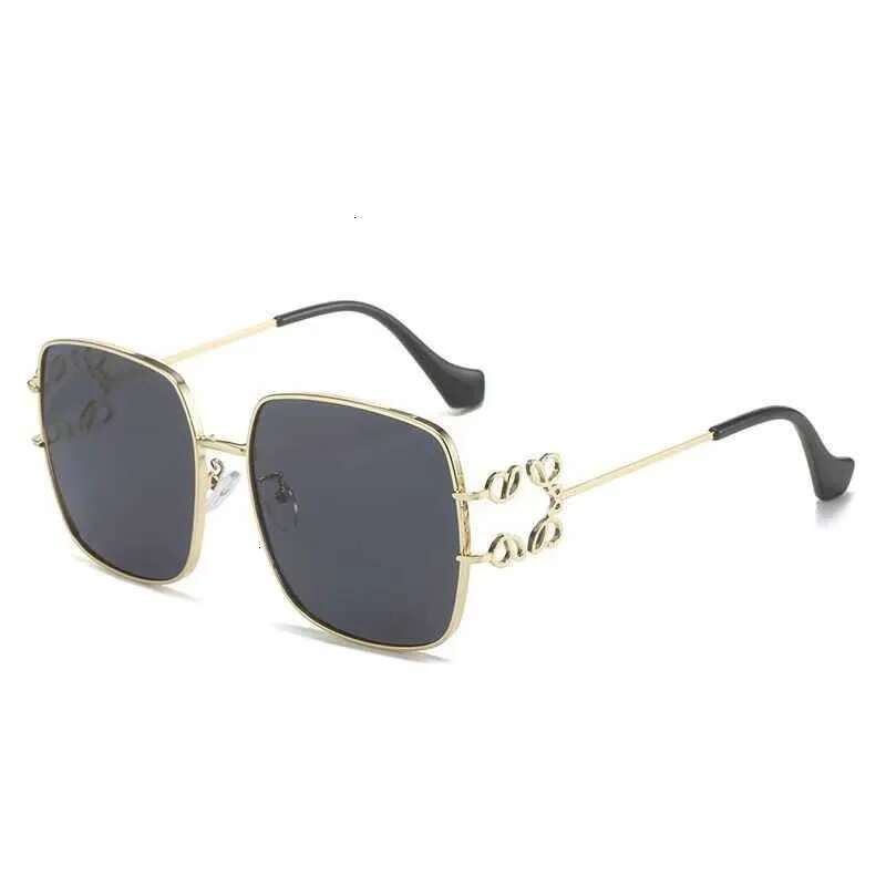 Designer Sunglasses for women Square metal Glass oversized lenses frame unique charm Driving Beach Outdoor Shades signature Good quality