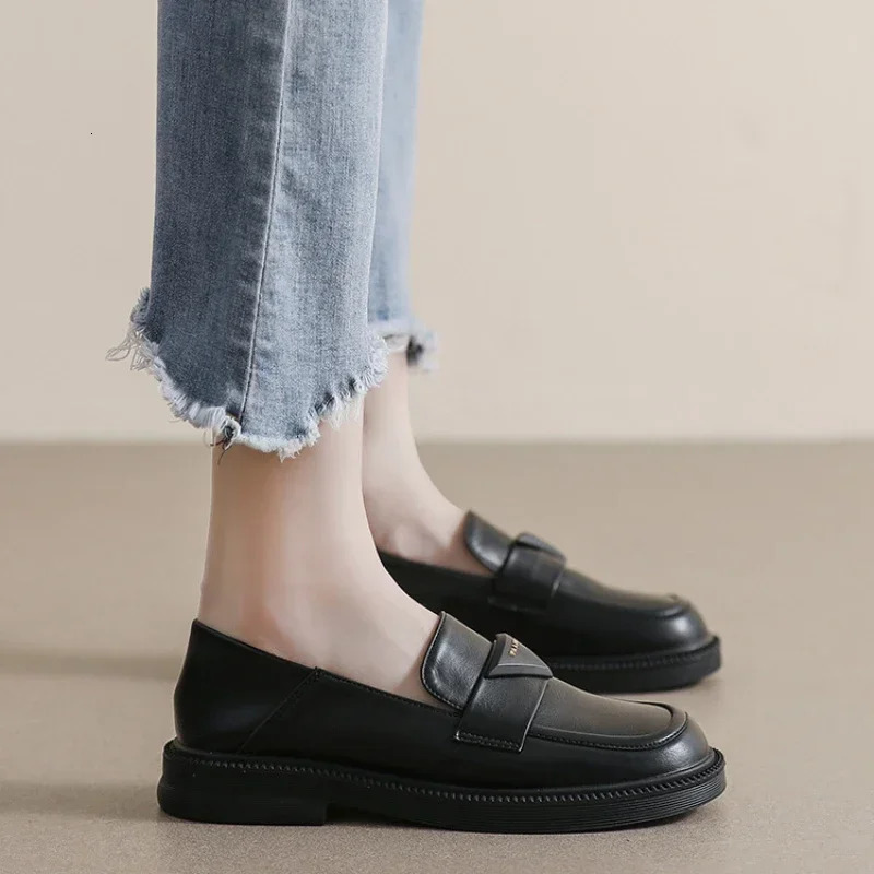 Spring Womens Leather Shoes Mid Heel Loafers British Style Black Casual Banquet and Office Wear Fashion n 250915