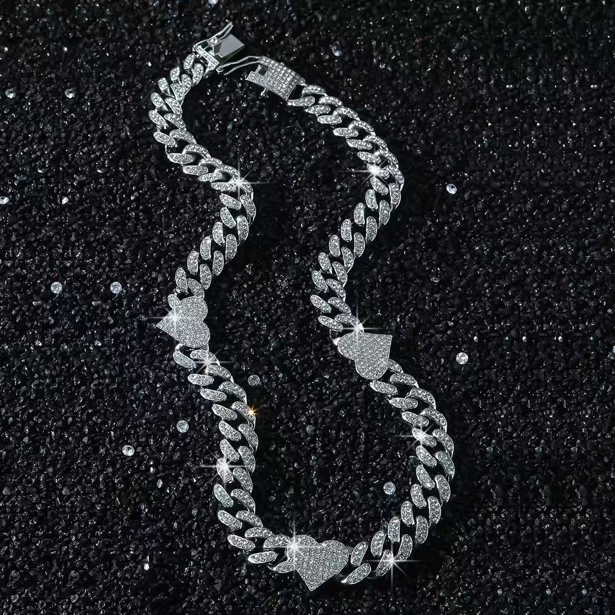 Classic full-diamond moissanite Cuban chain street hip-hop heart-shaped necklace