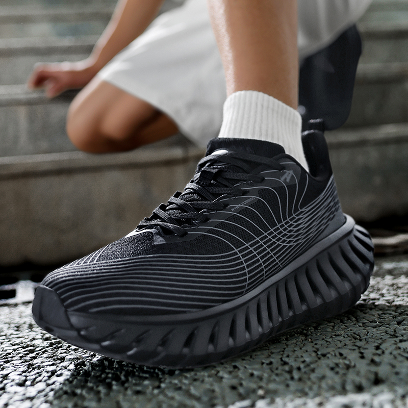 Men's Breathable Mesh Sneakers with Cushioned Soles for Running - Spring/Summer New Trendy Casual Shoes