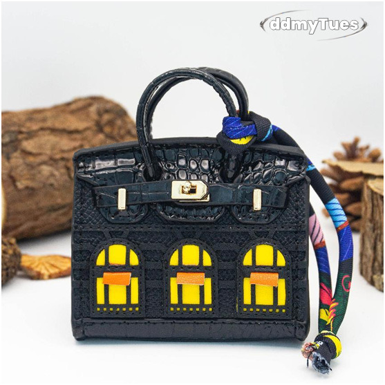 Bestseller Hanging Ornament Internet Celebrity New House Small Bag Interior Decoration Car Rearview Mirror High-End Keychain ddmytues