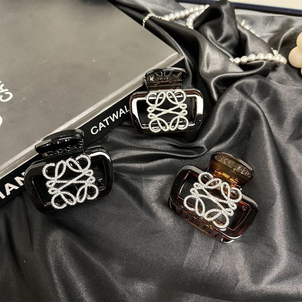 Luxury Barrettes Crystal Hair Claw Shark Clip Hairpin Letter Hair Clip Designer Jewelry Hair Accessories