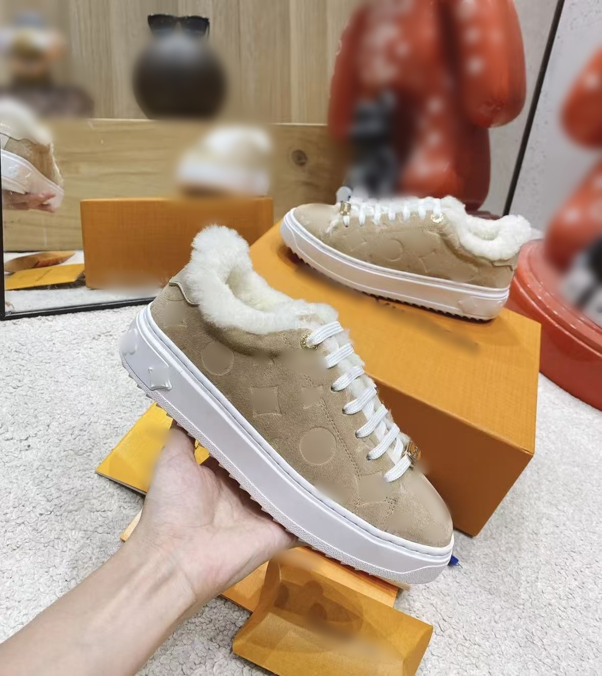 Time Out Sneakers Casual Shoes Suede Leather Thick Soled Rubber Running Shoes Sports Shoes 35-42 k1