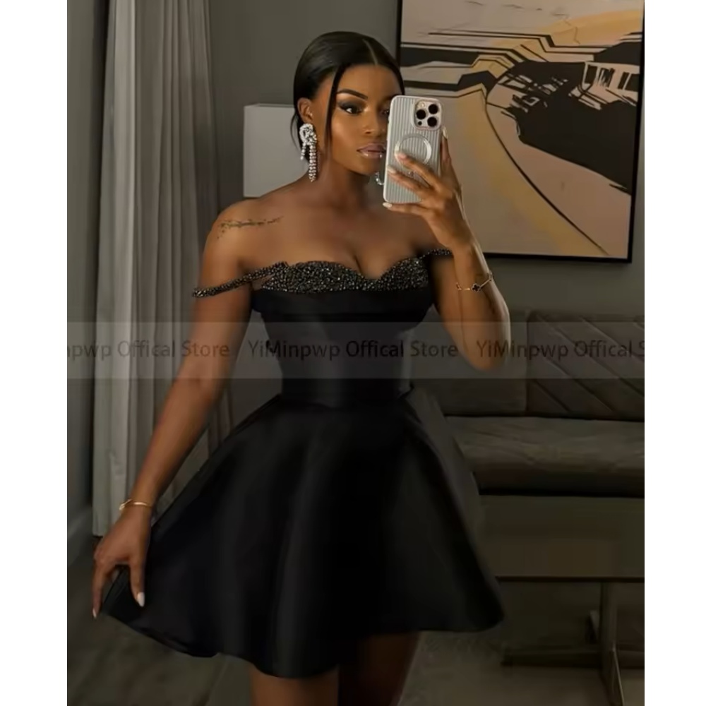 Aso Ebi Black Cocktail Dresses Short Prom Dresses Off the Shoulder Mini Homecoming Dress Graducation Dresses Appliqued Lace Formal Birthday Gowns