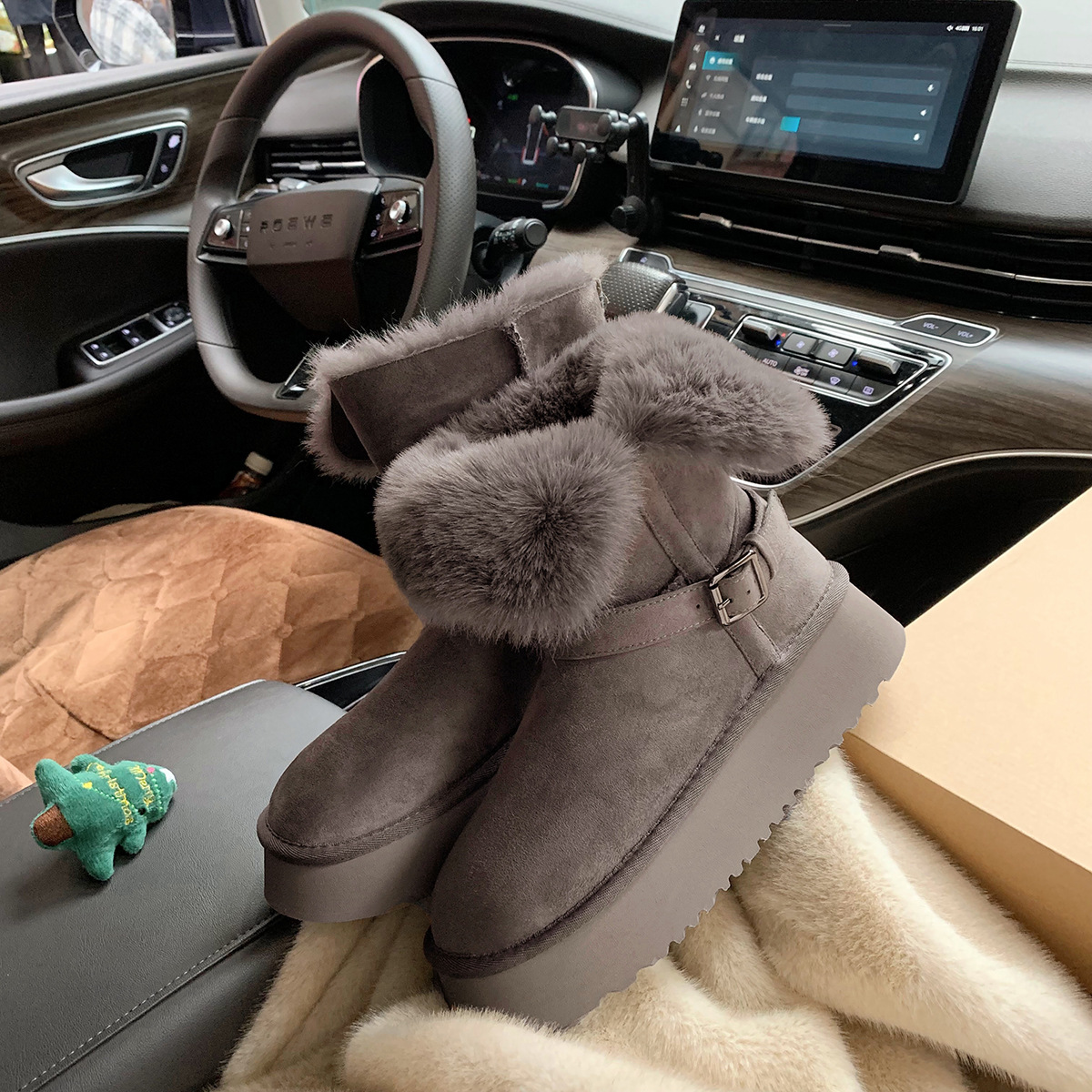 Super Big Fox Fur Snow Boots Real Cowhide Leather Warm Winter Shoes for Women | Black & Brown