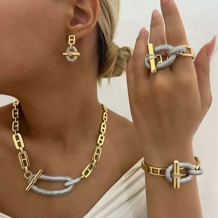 Hot-Selling Gold Tone Luxury Pig Nose Moissanite Chain designer Necklace Ring Bracelet Earring Diamond Premium Copper Inlaid Zircon Jewelry Set party  - view 3