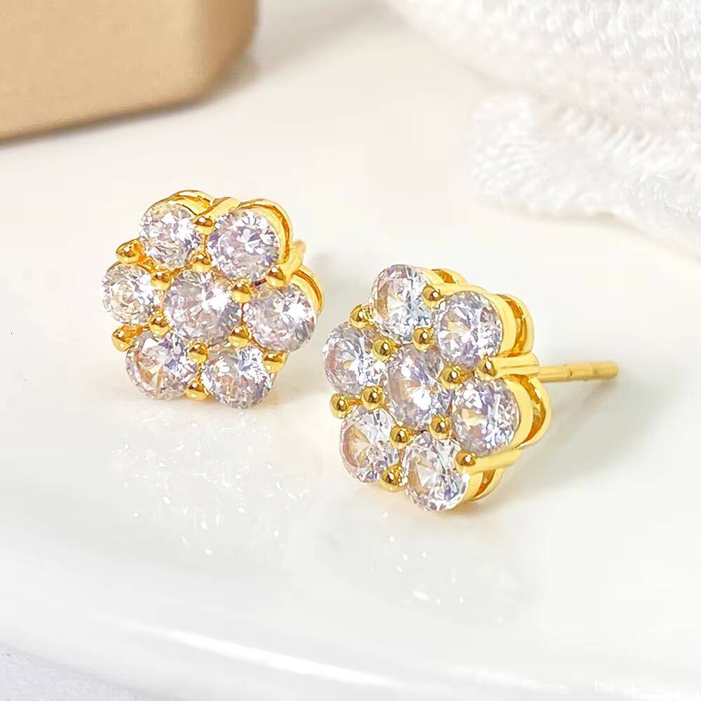 Foxi 18K Gold Plated 925 Sterling Silver Stud Earring Zirconia Waterproof Hypoallernic Fashionable Trendy Flower Silver Earrings