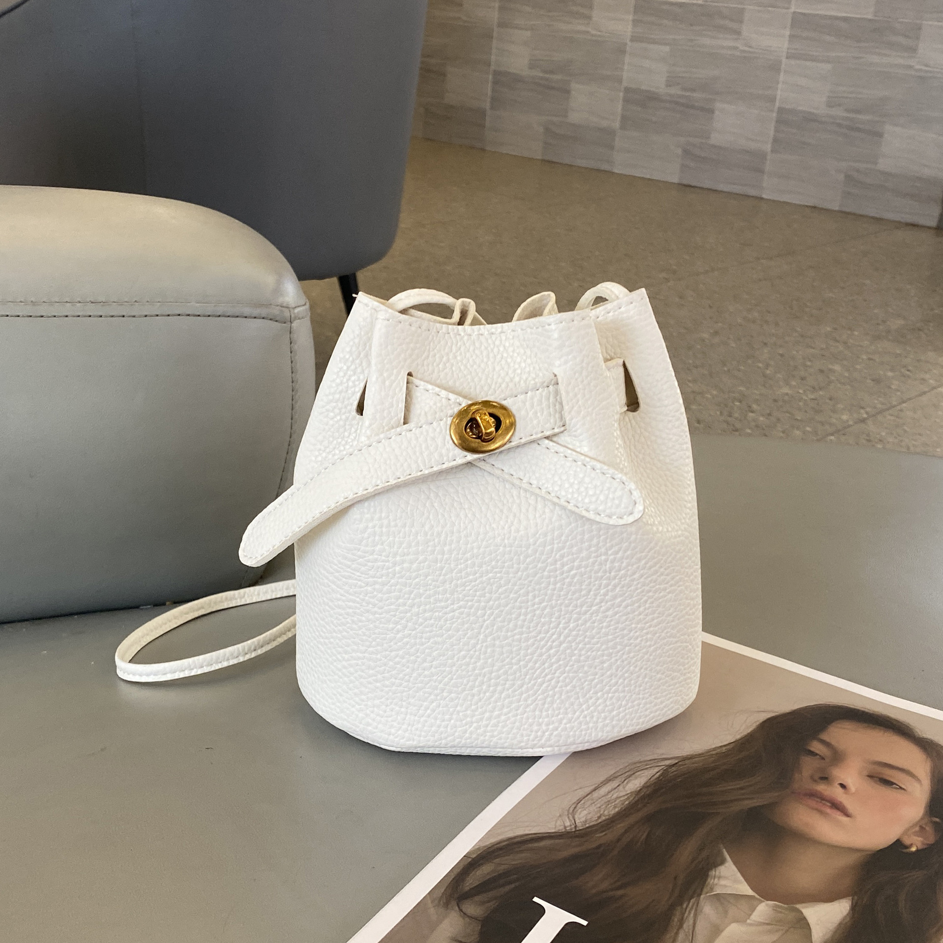 Women s crossbody bag soft fashionable large capacity simple style solid color bucket design bag autumn new item lychee pattern designer bag women s s