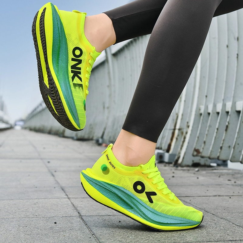 ONKE Women's Autumn Lightweight Breathabe Carbon Pate Running Men's Non-Sip Wear-Resistant Cushioning Coupe Sports Shoes Utra-Light GM86