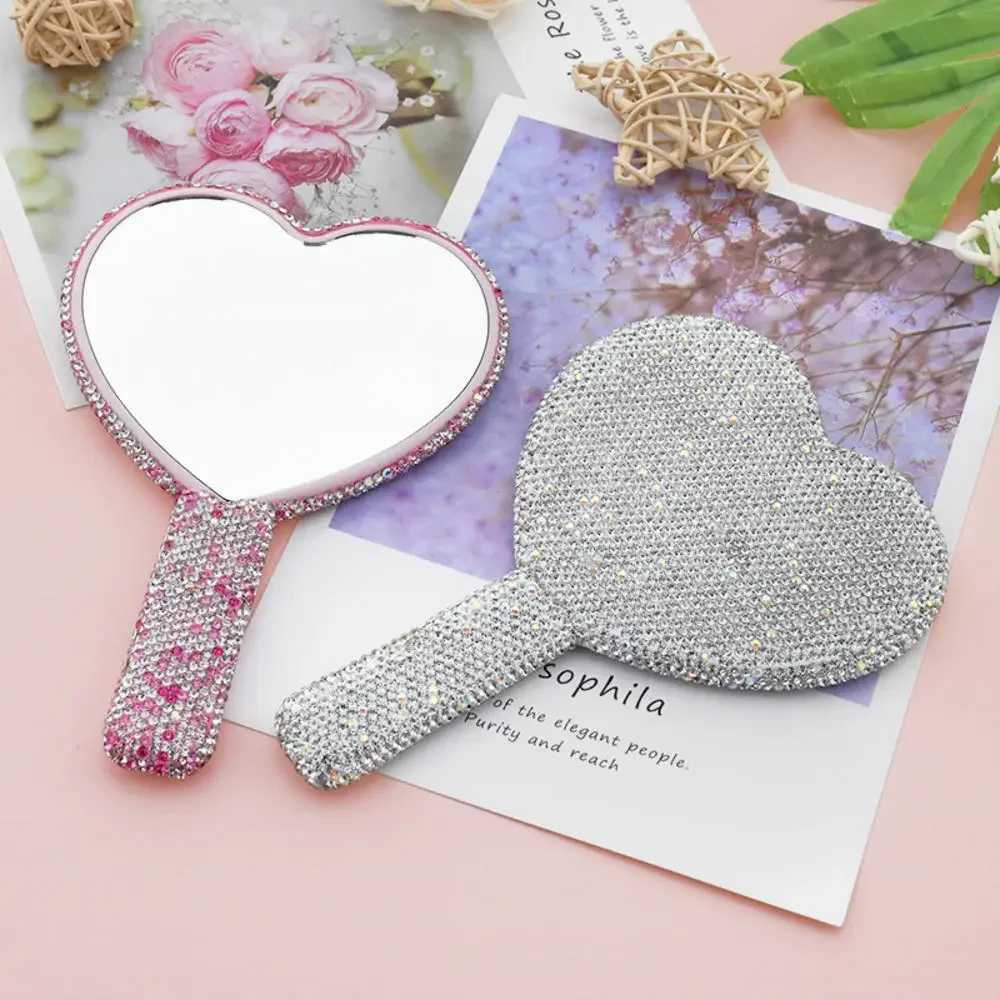 Travel Diamond Makeup Mirror Love Heart Bling Cosmetic Beauty Tools Handheld Vanity Portable Make Up Mirror for Girls Gifts C250916
