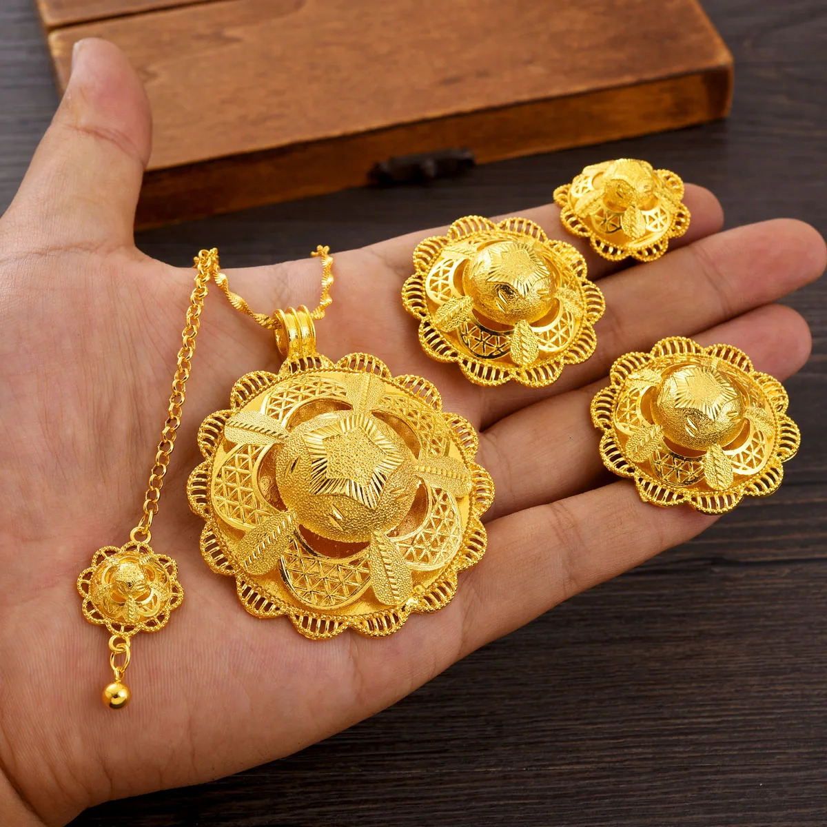 4piece African Arab Jewelry Set Golden Color Star Pattern Pendant Ring Earring Head Chain Ethiopian Bride Wedding Gift 250915