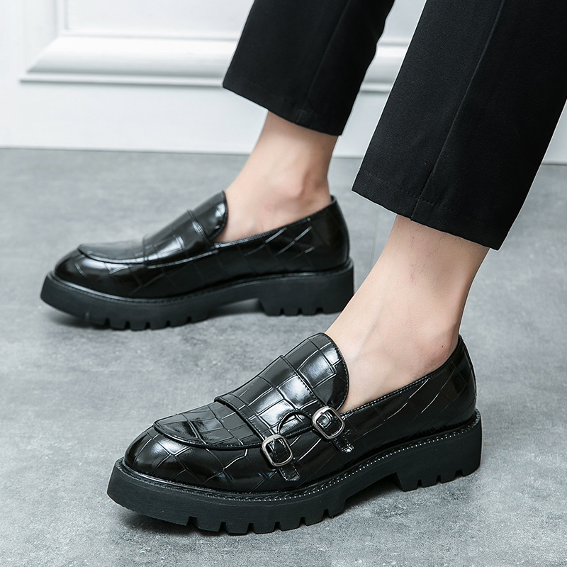 In 2025 New double-pin buckle loafers, men's patent leather shiny surface, thick heel, thick-soled height-increasing hairstylist casual leather s