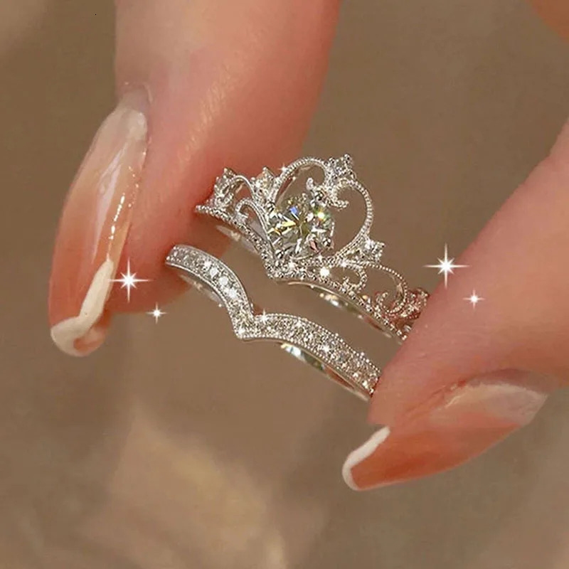 2PCS Fairy Sparkling Crown Rings for Women Teen Crystal Korean Adjustable Silvery Anniversary Gift Party Queen Ring Set Jewelry 250915